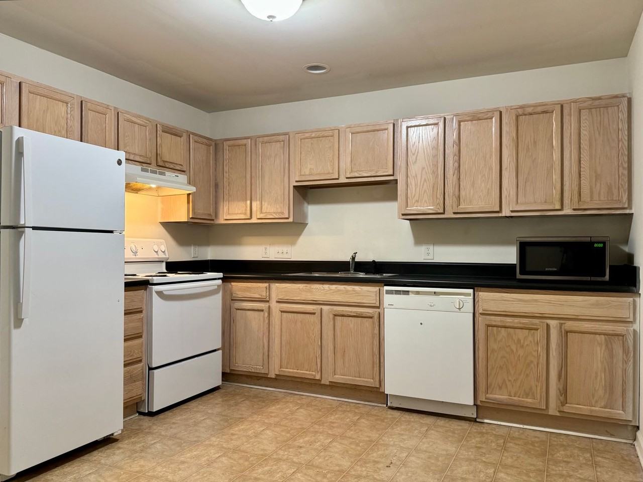 41 Red Ln - Photo 3 of 7