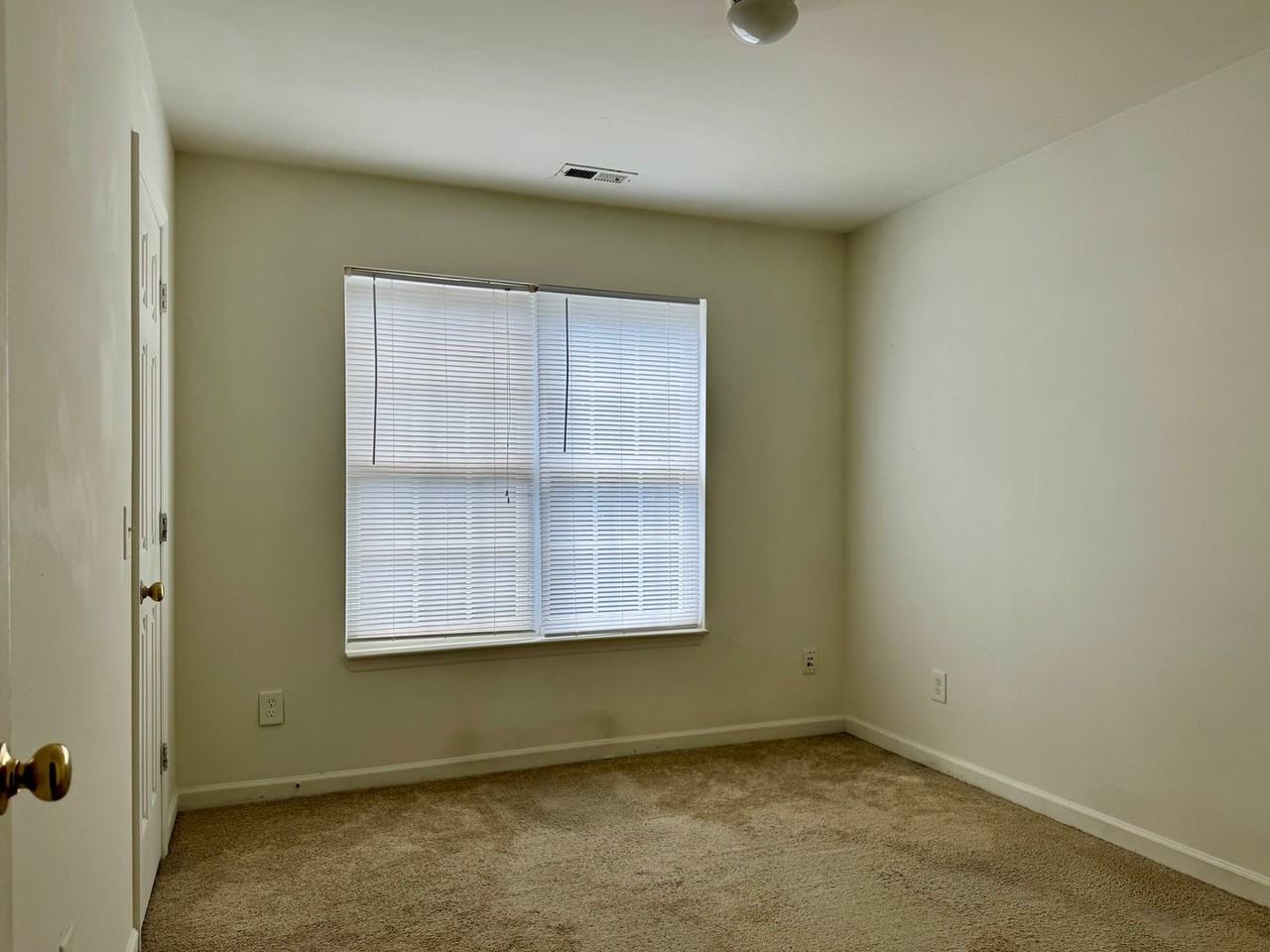41 Red Ln - Photo 6 of 7