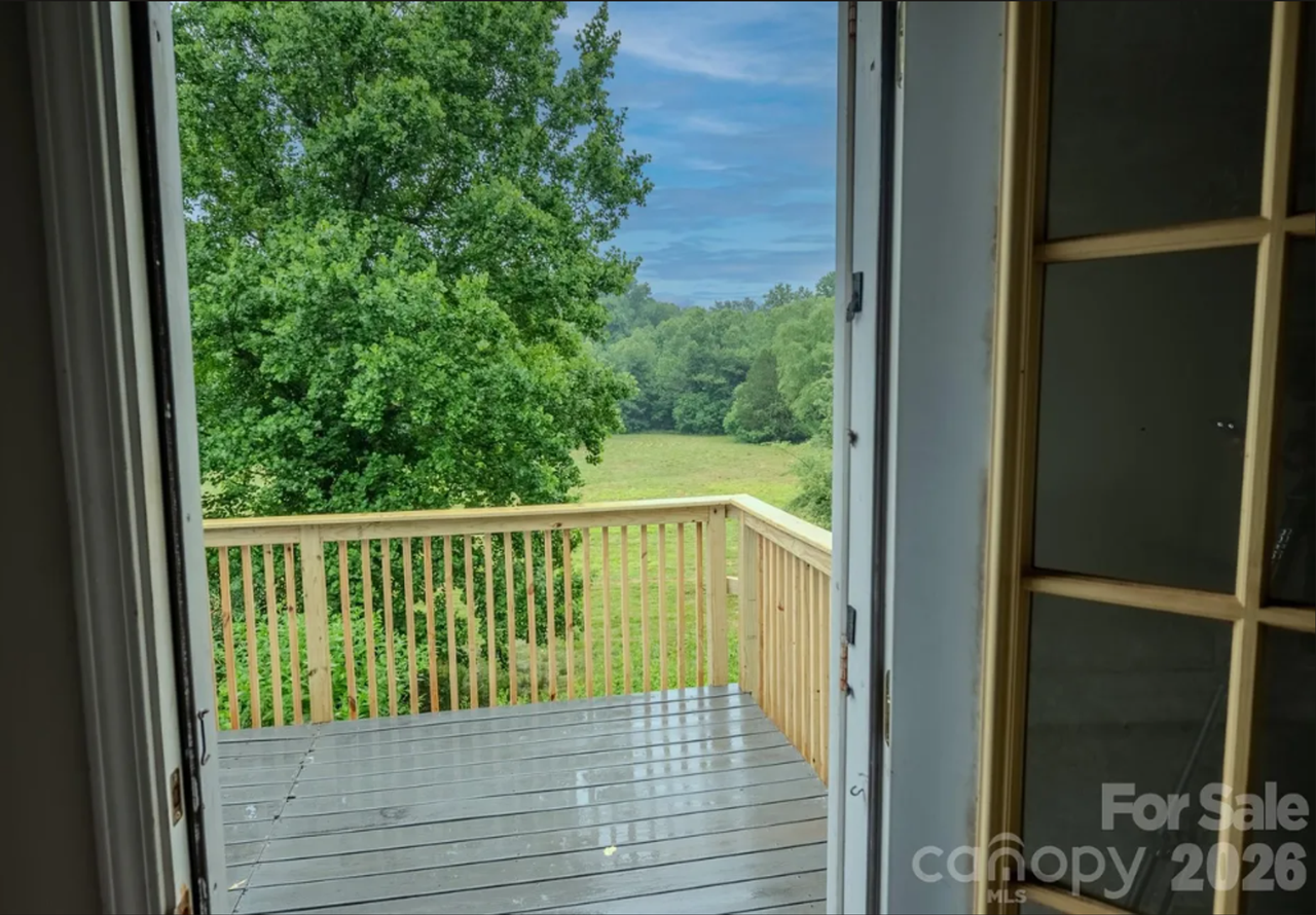 3122 Zion Church Rd - Photo 3 of 6