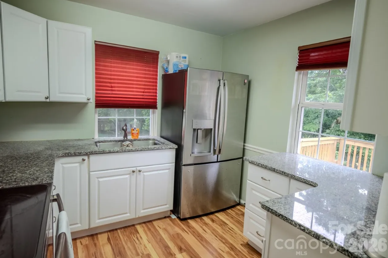 3122 Zion Church Rd - Photo 4 of 6