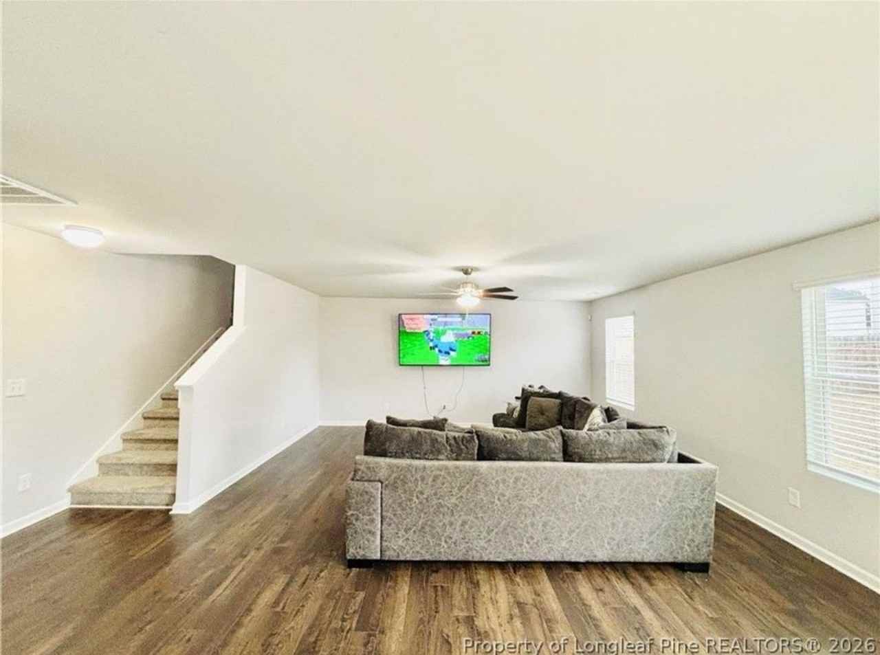 217 Hornet Dr - Photo 5 of 11