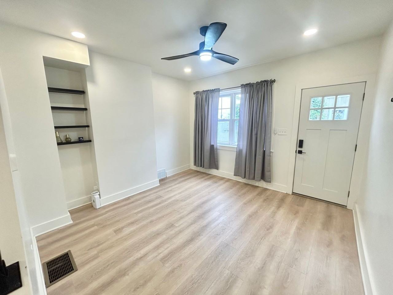 2644 Tilton St - Photo 2 of 10
