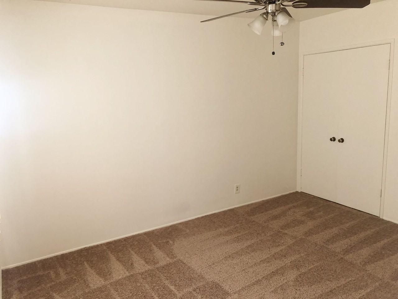5881 Fullerton Ave #B - Photo 7 of 8