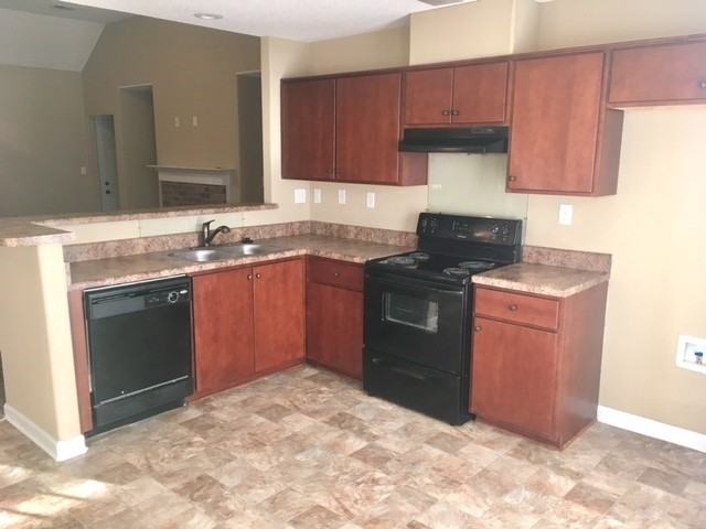 1161 E Cortona Cir - Photo 3 of 9