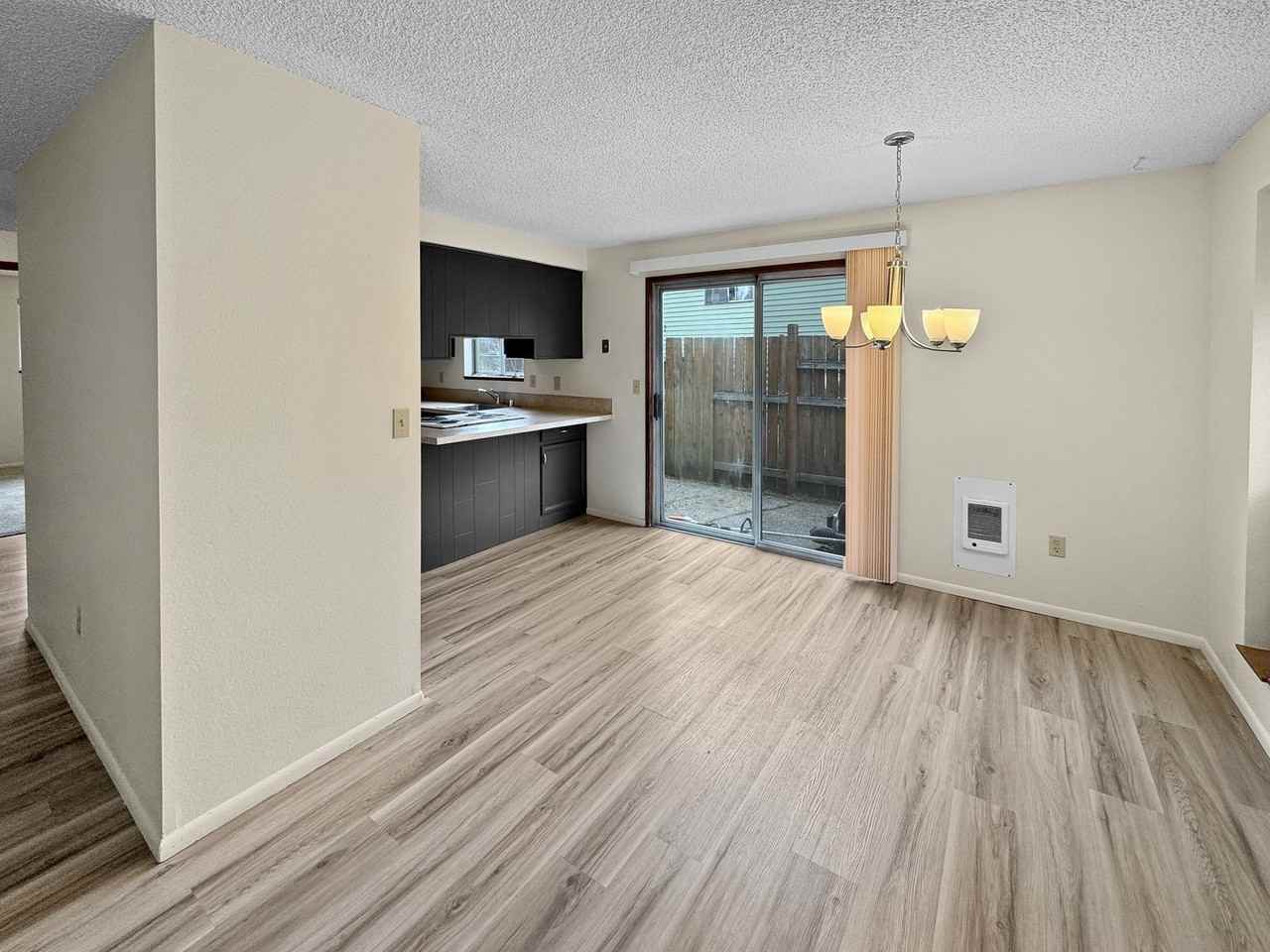 1511 Ne 141st Ave - Photo 6 of 14
