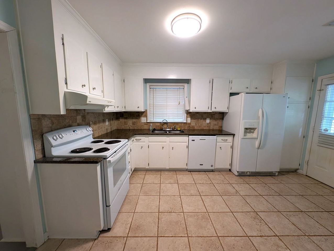 629 Furrow Dr - Photo 4 of 19