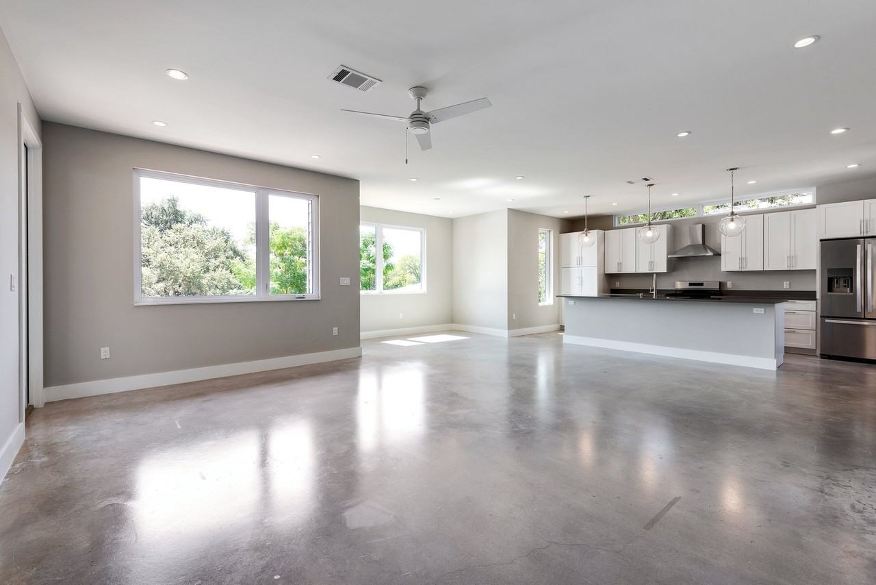 3107 Walling Dr - Photo 4 of 35
