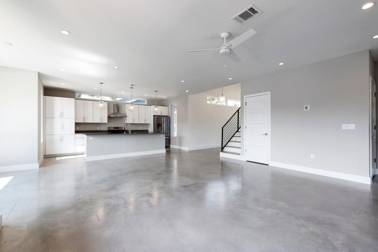 3107 Walling Dr - Photo 5 of 35