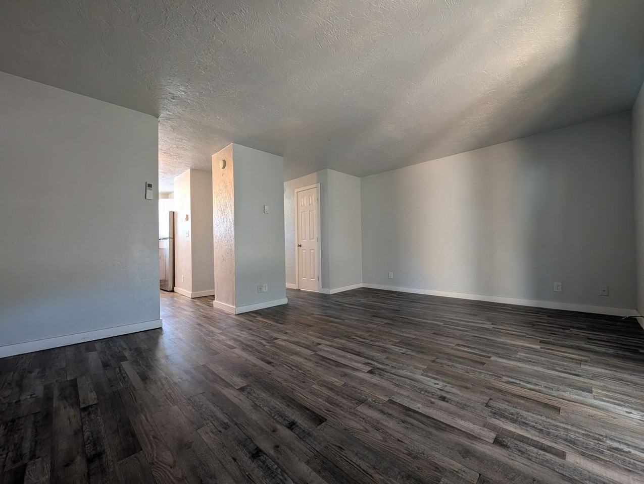 1044 Q St #D - Photo 5 of 21