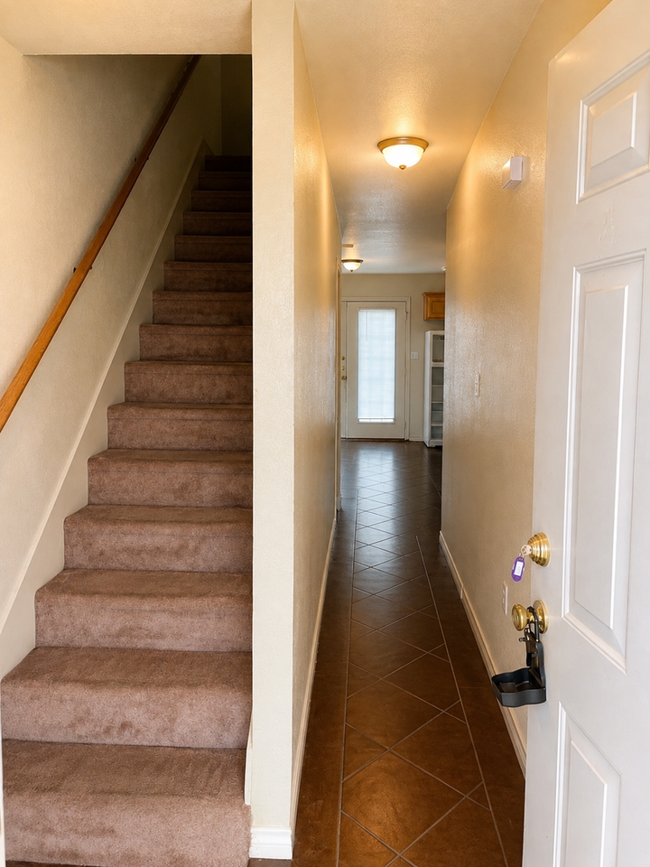 2423 Church St - Photo 3 of 16