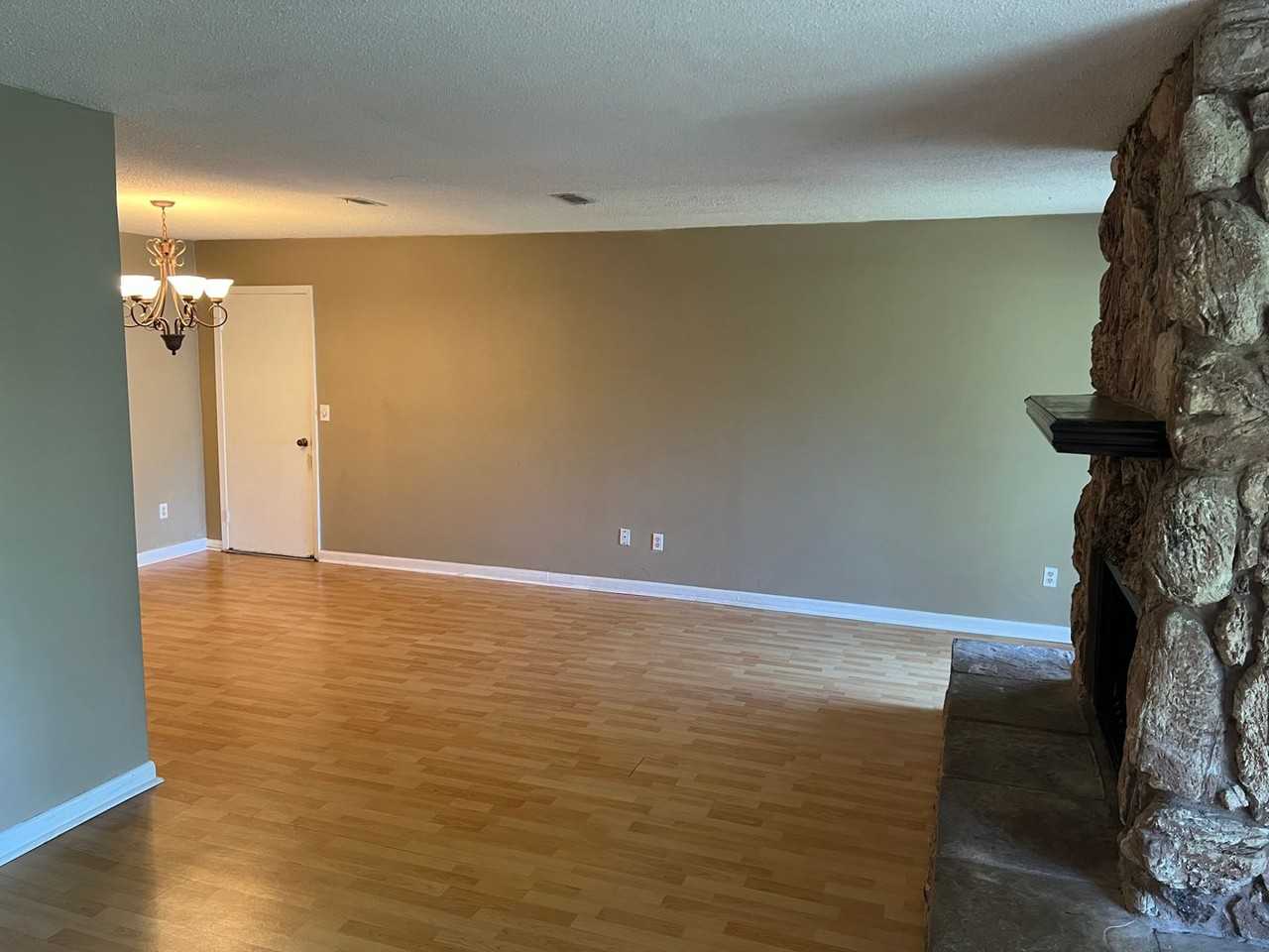 203 Courtney Pl - Photo 2 of 13