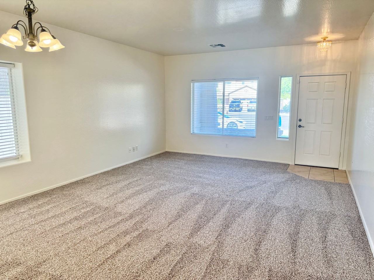 314 S 117th Dr - Photo 6 of 40