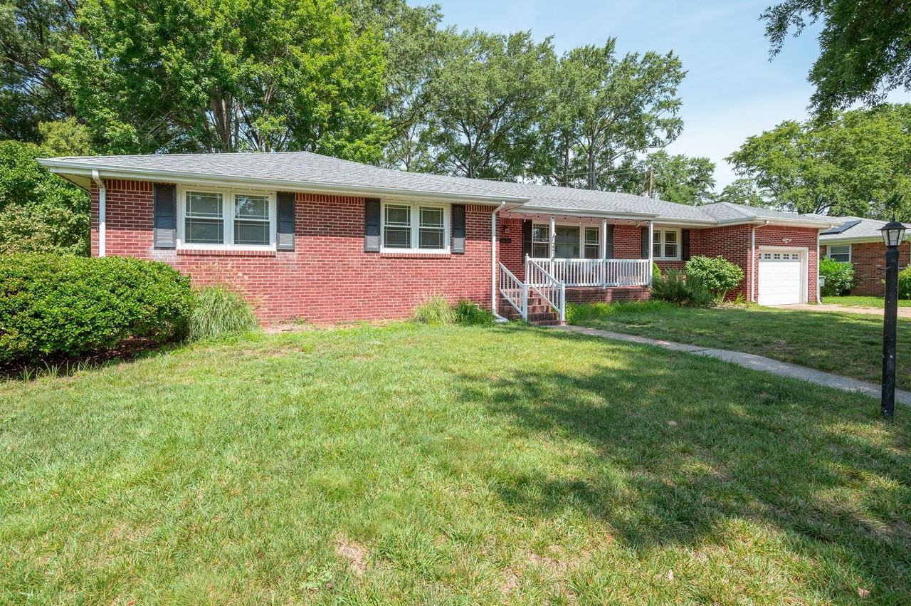 2418 Heutte Dr - Photo 2 of 26