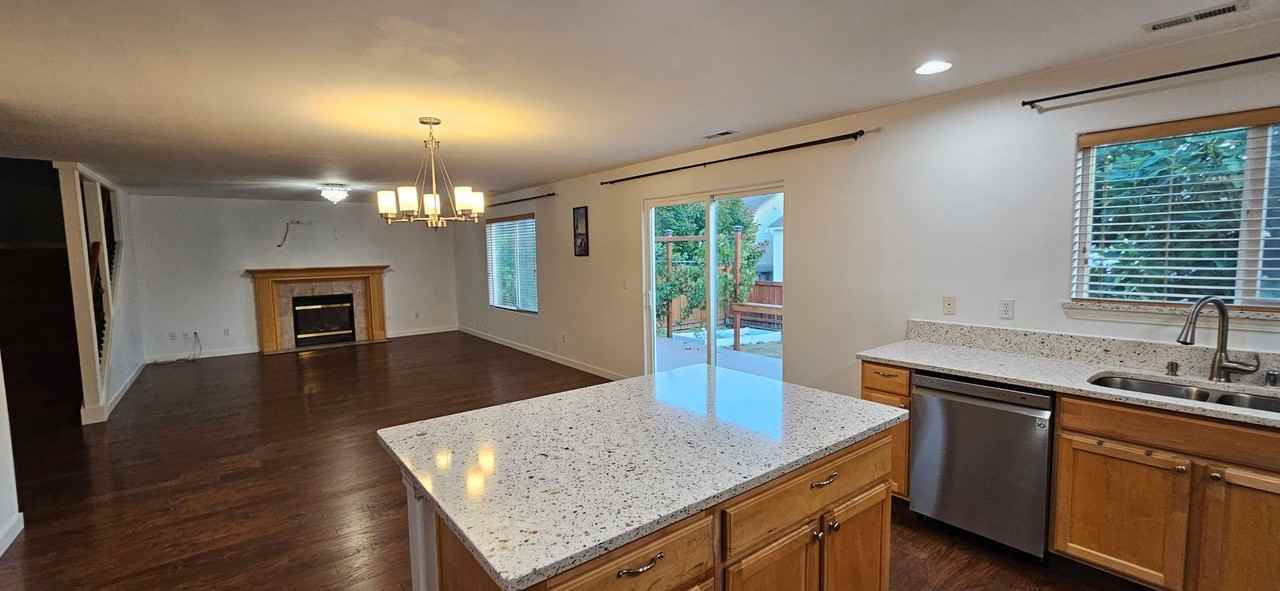 17825 Se 259th Pl - Photo 7 of 30