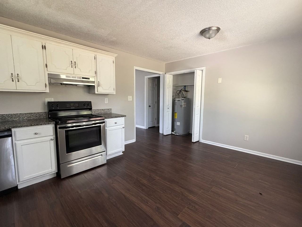 3626 Pebble Creek Dr - Photo 5 of 18