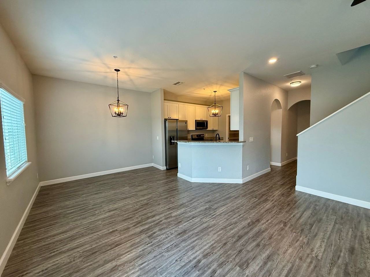 2741 Sycamore St - Photo 5 of 32