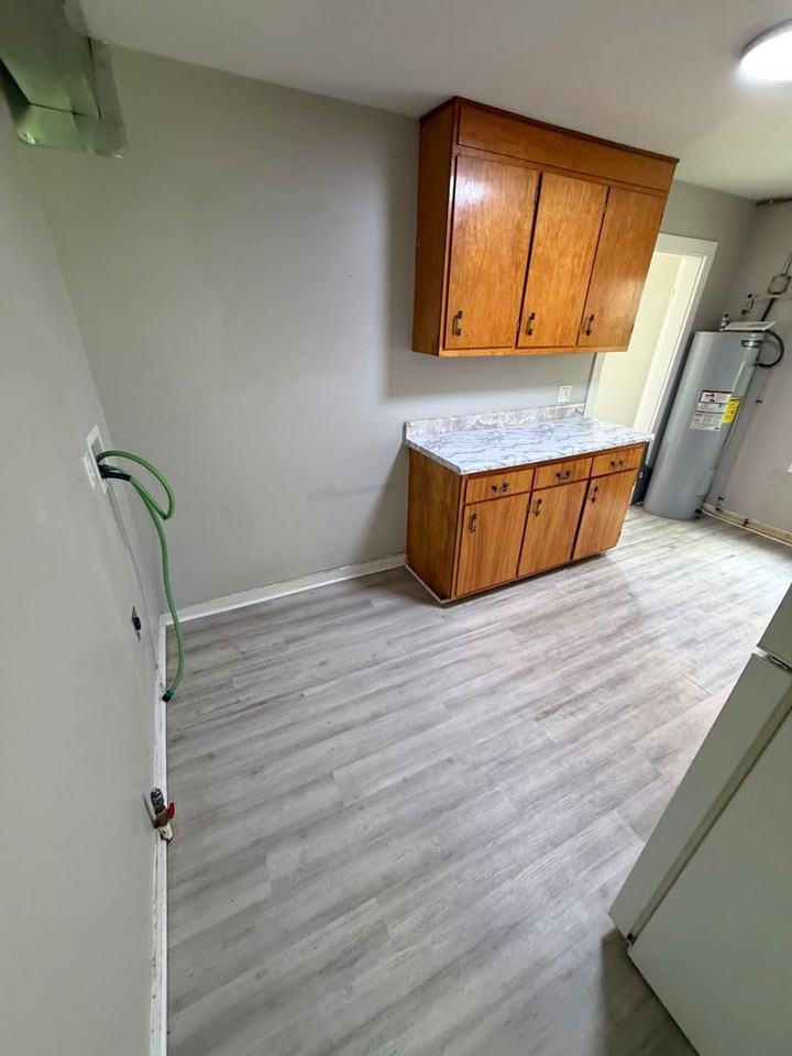 27 E Oregon St - Photo 3 of 6