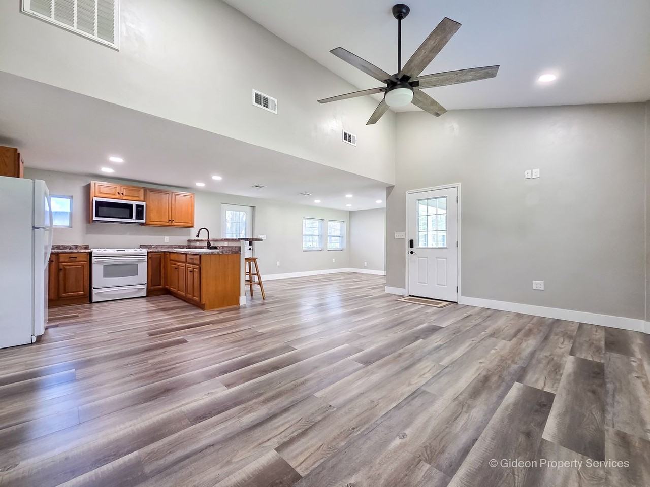 14027 Sw 73rd Ave - Photo 4 of 23