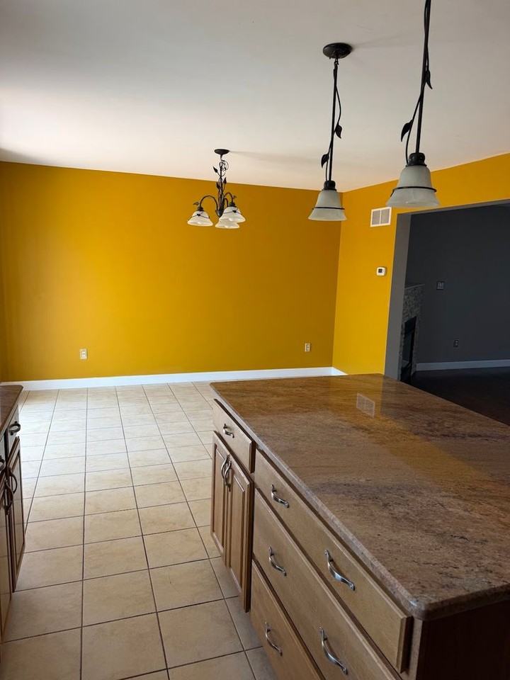 1518 Ridge Ave - Photo 5 of 30