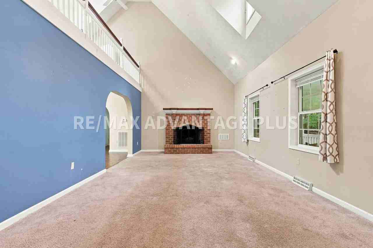 56 Holland Rd - Photo 4 of 50