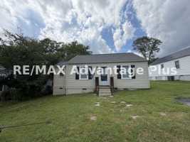 featured image of 711 Monroe St