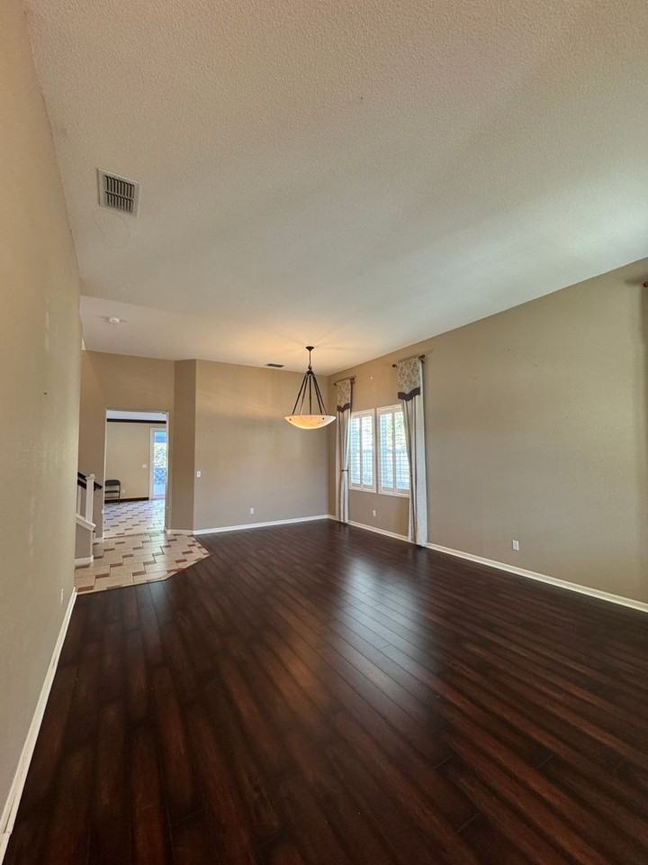 1762 River Oaks Cir - Photo 2 of 50