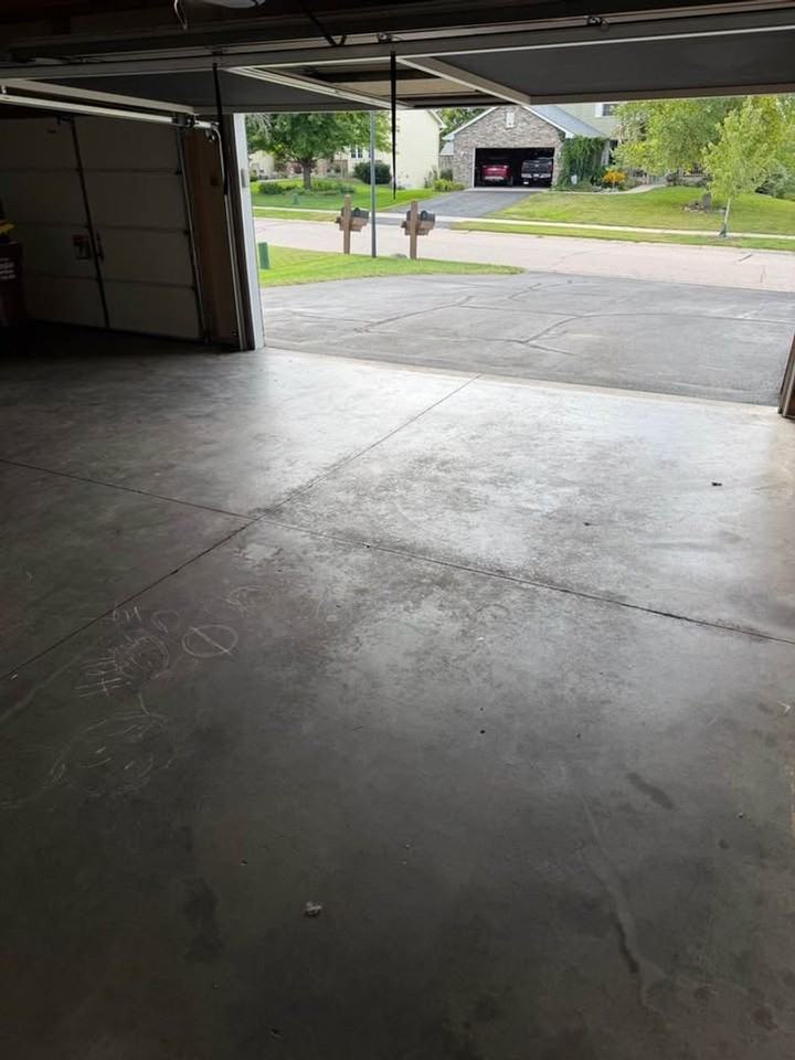 908 Firethorne Trl - Photo 2 of 25
