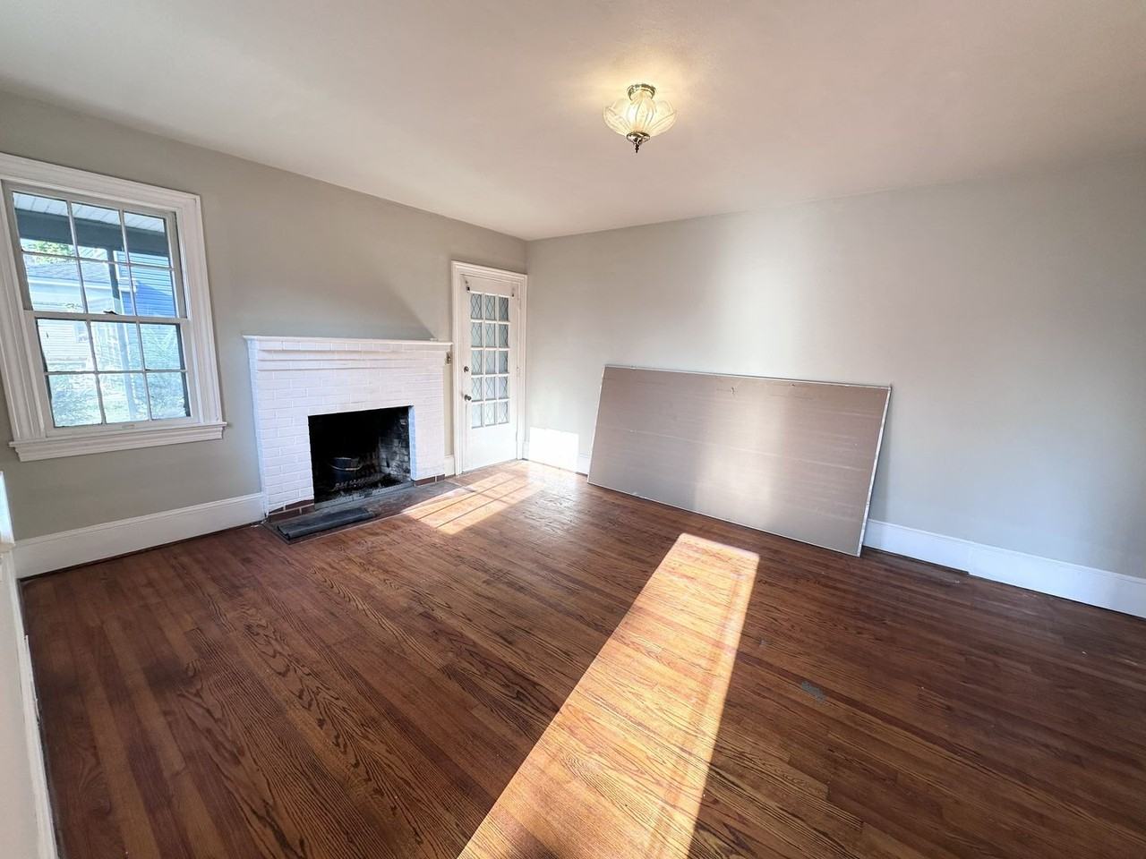 113 Halifax St - Photo 3 of 21