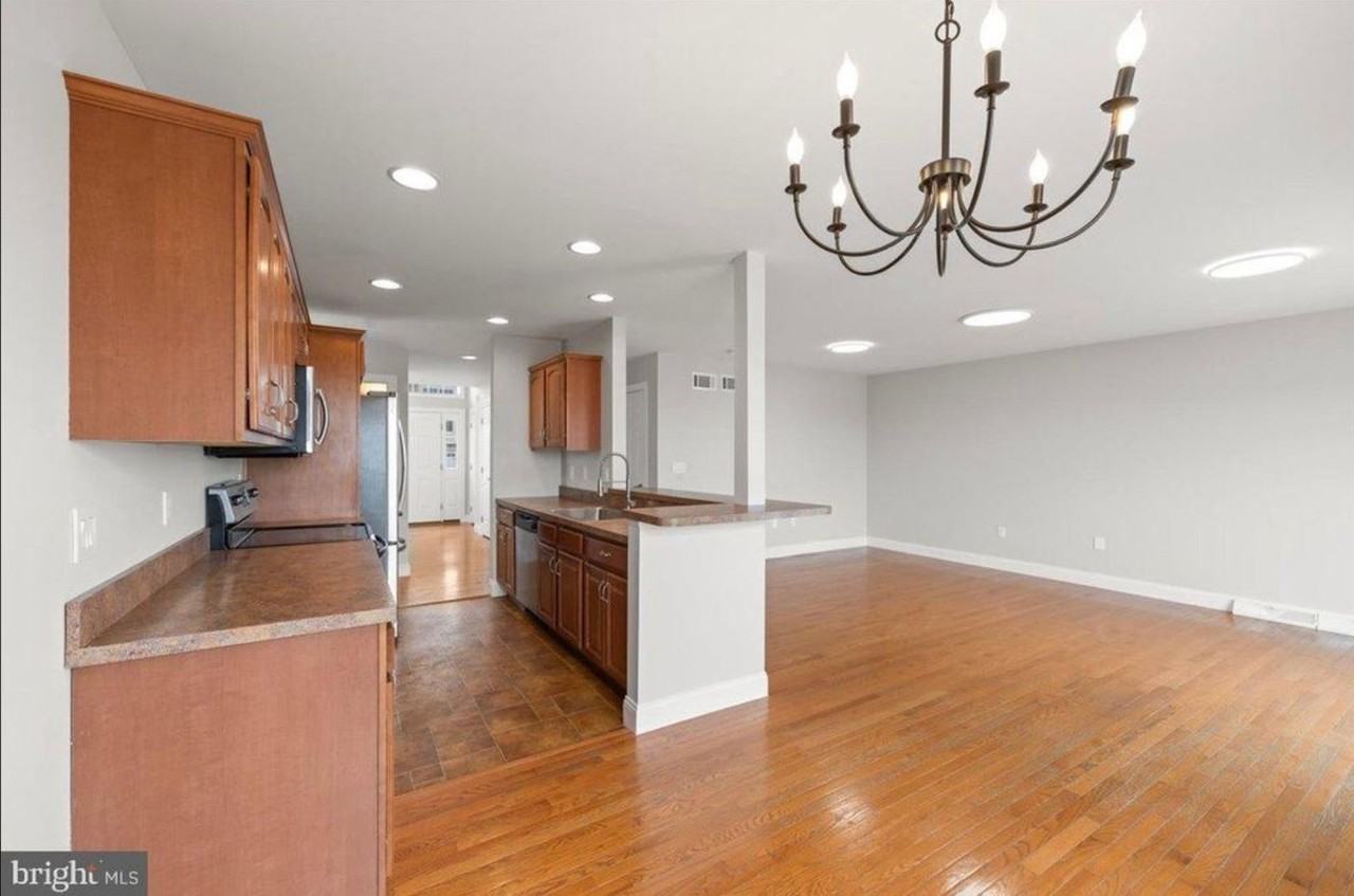 777 Oak Leaf Ln - Photo 3 of 28