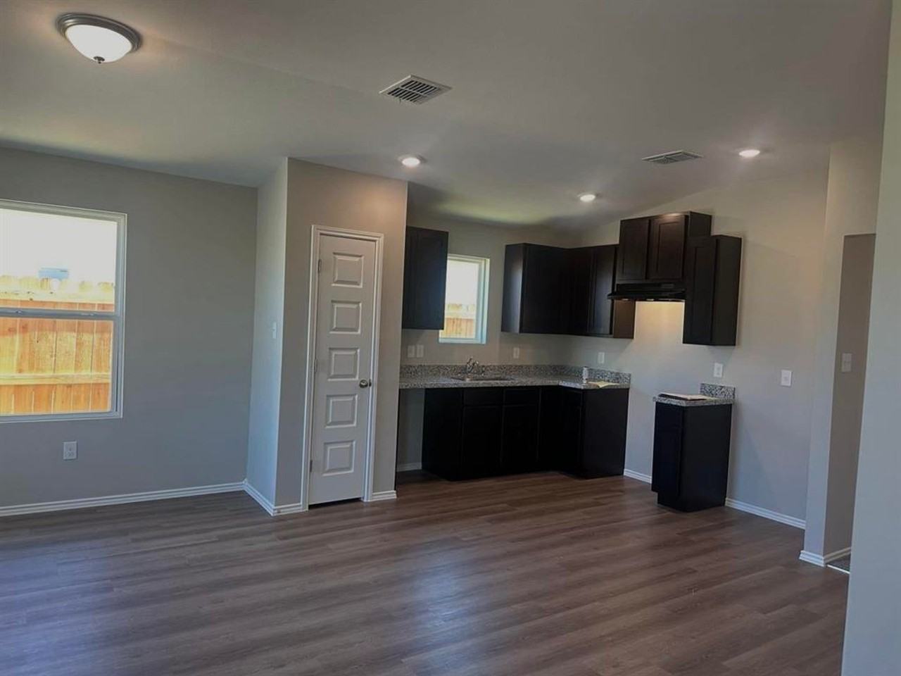 5737 Saint Dominic Dr - Photo 3 of 9
