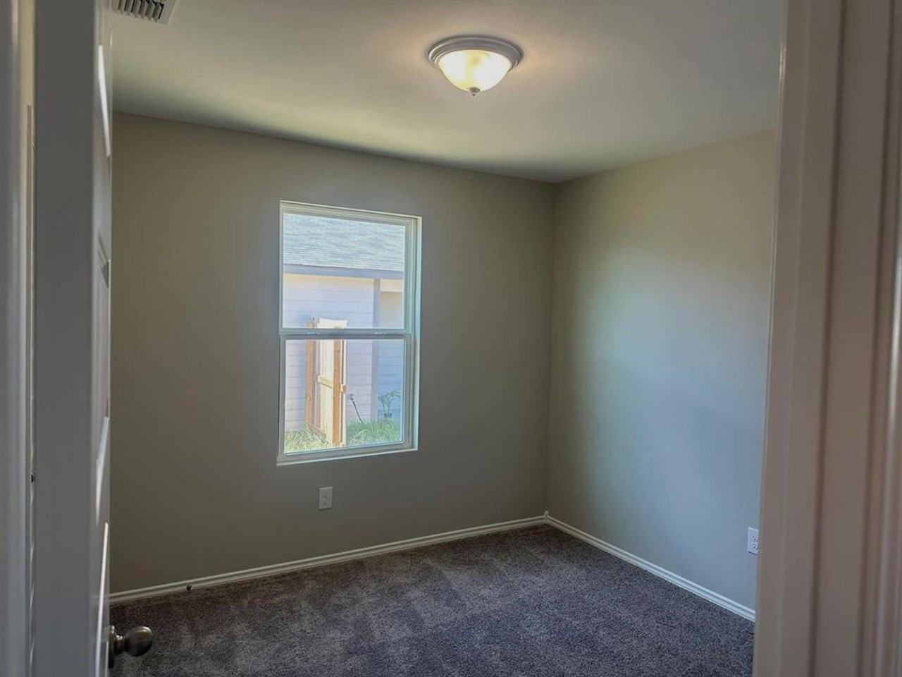 5737 Saint Dominic Dr - Photo 5 of 9