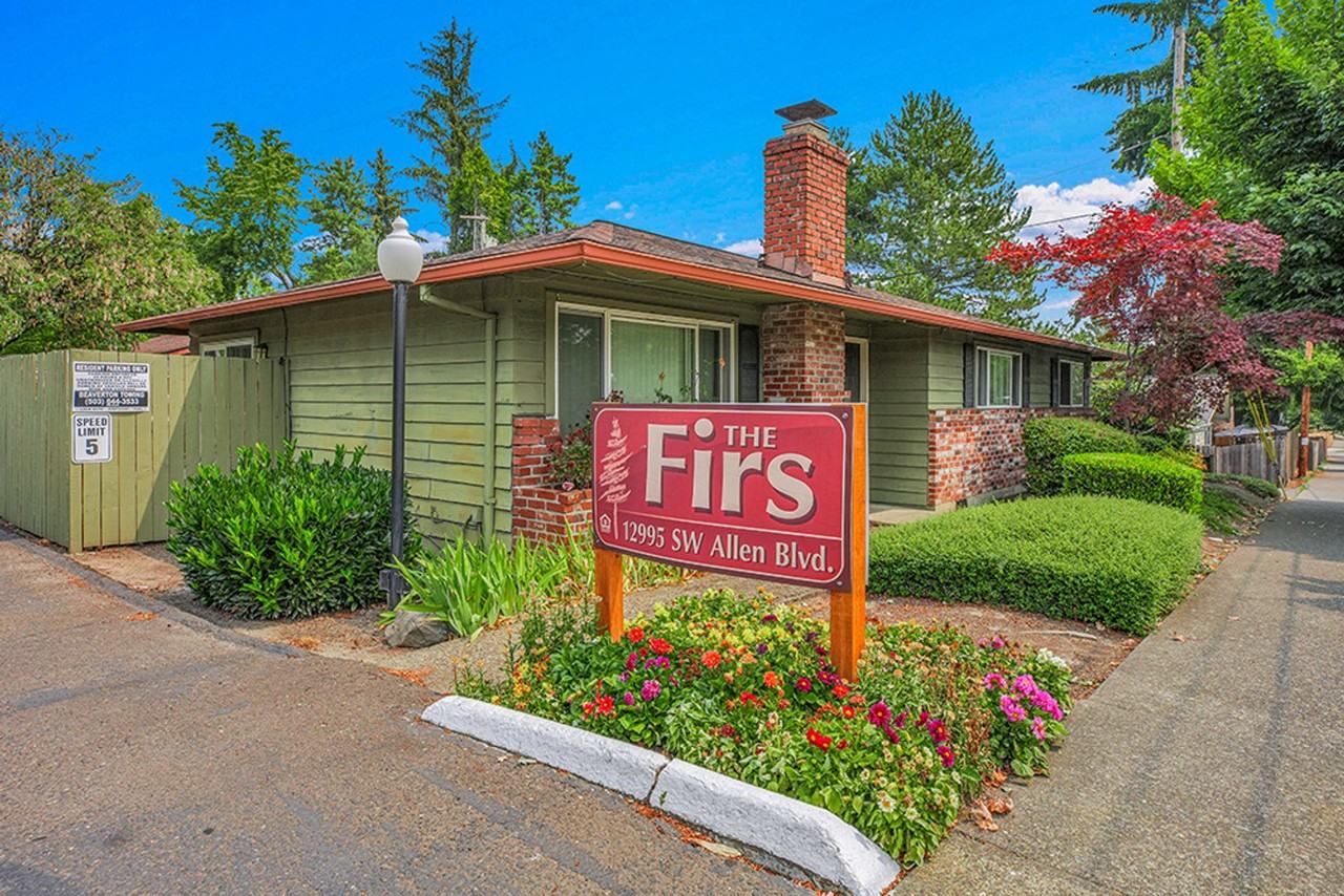 The Firs Apartments - Photo 4 of 10