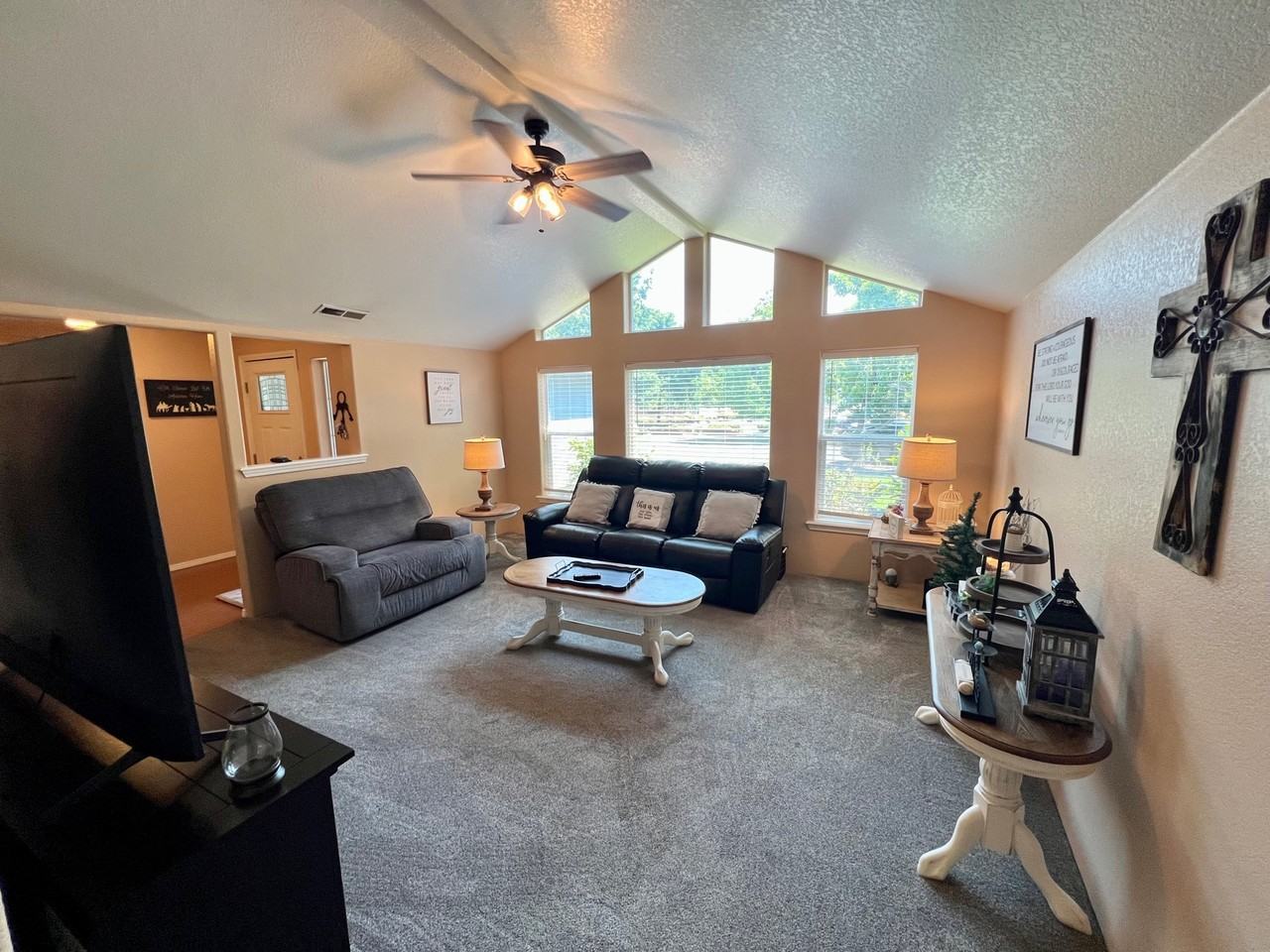 1610 Warren Way #1 - Photo 6 of 32