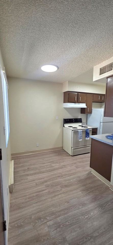 5530 E. Bellevue St., - Photo 4 of 15