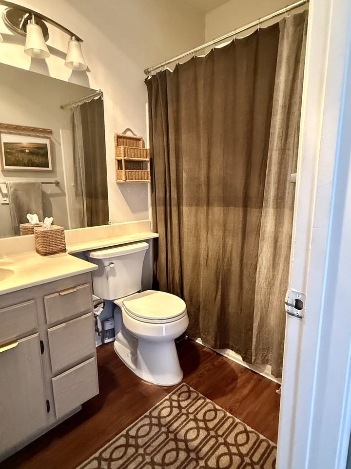 2020 Camino De La Reina - 204Apt 204 #204 - Photo 6 of 28
