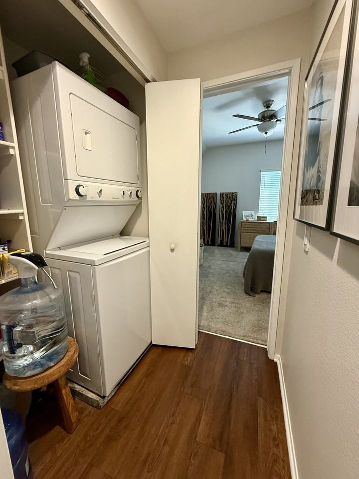 2020 Camino De La Reina - 204Apt 204 #204 - Photo 7 of 28