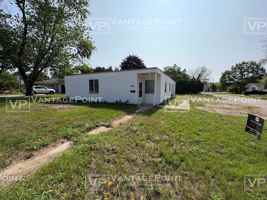 featured image of 2434 Pine St #1