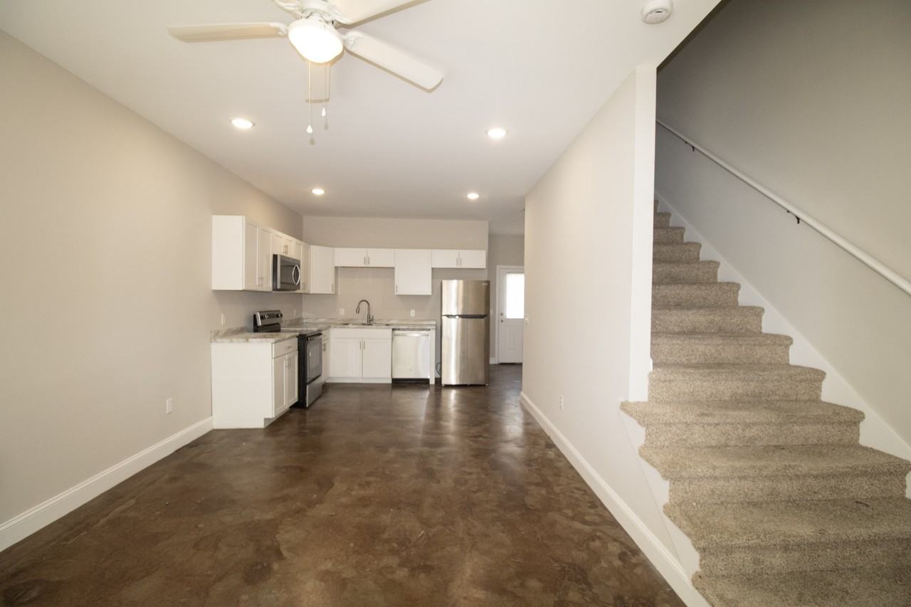 97 Briarwood Rd #1 - Photo 2 of 9