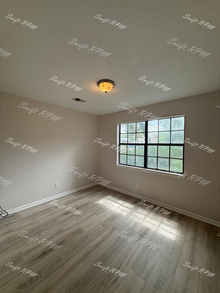 107 West Nichols Street - 1Unit A #1 - Photo 5 of 11
