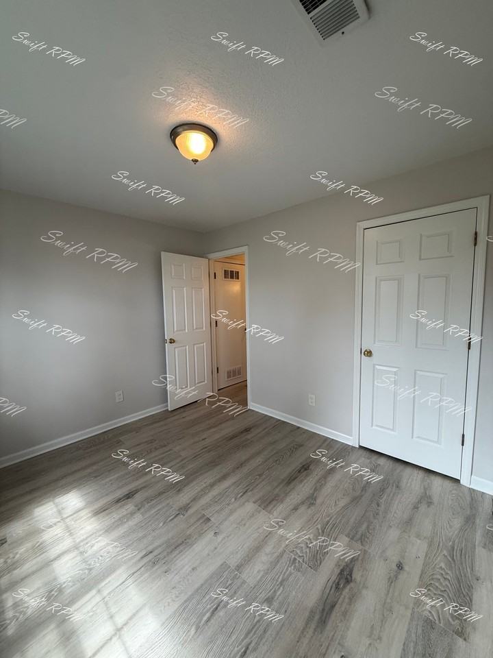 107 West Nichols Street - 1Unit A #1 - Photo 6 of 11