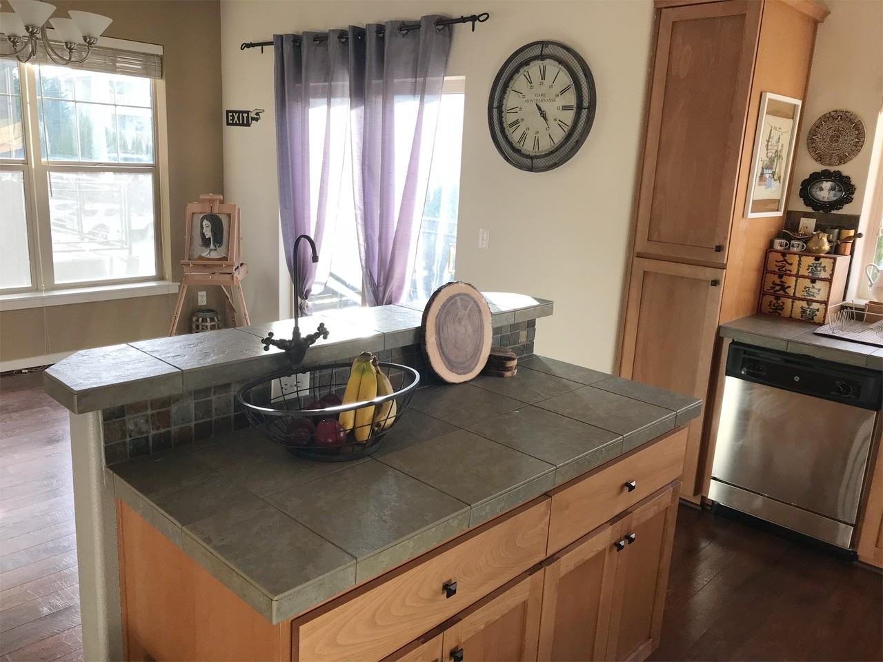 632 Ne Roydon Ln #1 - Photo 7 of 50
