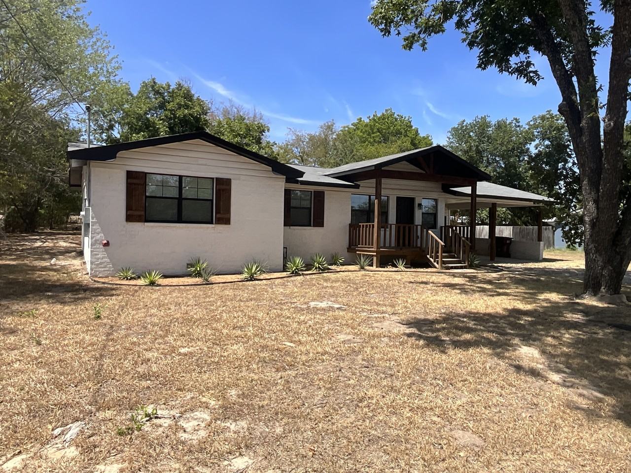 261 Bois D Arc St #1 - Photo 2 of 23