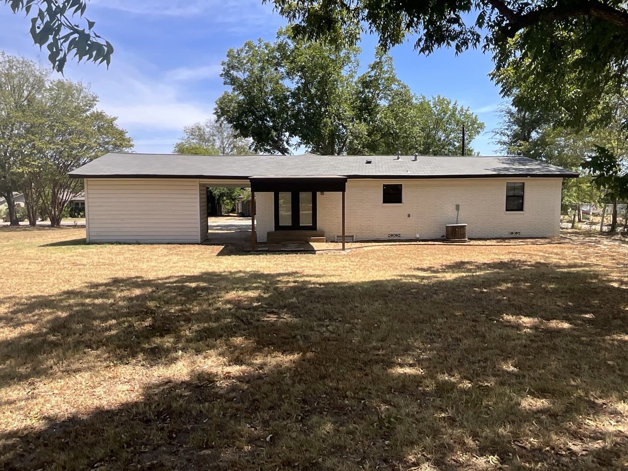 261 Bois D Arc St #1 - Photo 4 of 23
