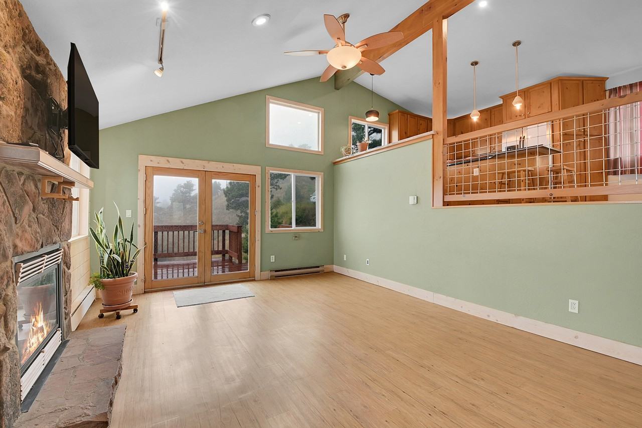 1243 Hyland Dr #1 - Photo 4 of 39