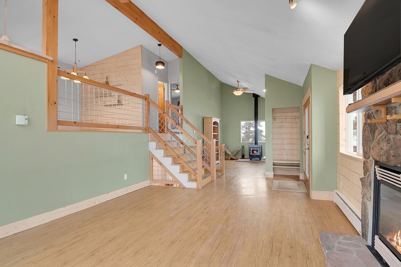 1243 Hyland Dr #1 - Photo 5 of 39