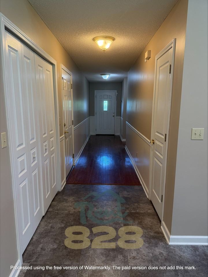 37 Sunview Cir #1 - Photo 2 of 26