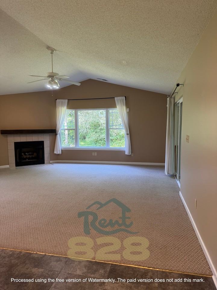 37 Sunview Cir #1 - Photo 5 of 26