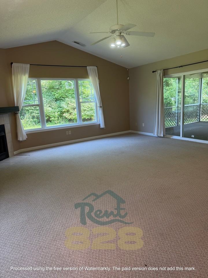 37 Sunview Cir #1 - Photo 6 of 26