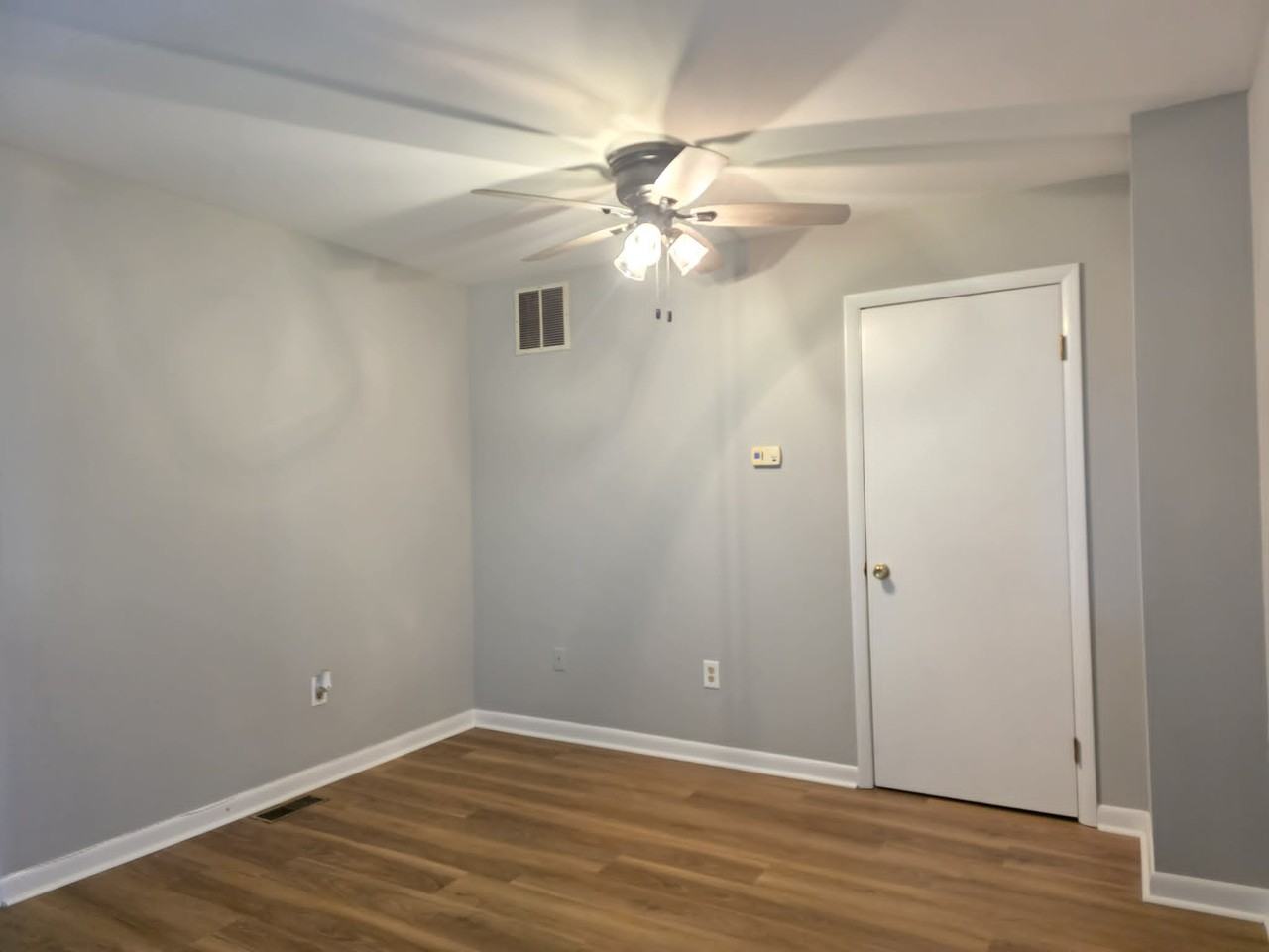 209 Monticello Ave #A - Photo 6 of 22