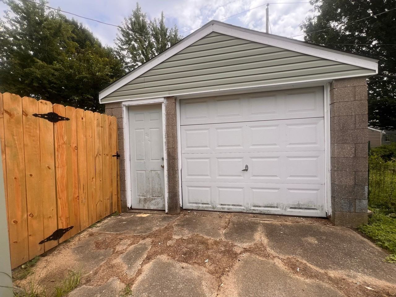 1869 Bauer Rd #1869 - Photo 2 of 4